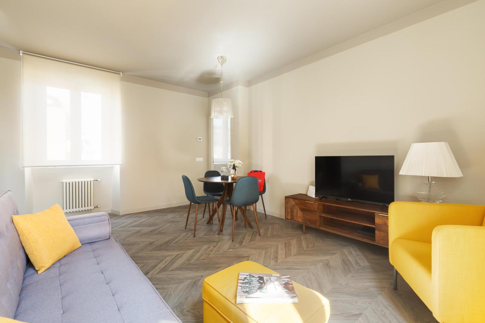 Vatican Stunning 2 Bedroom Apartment Rom