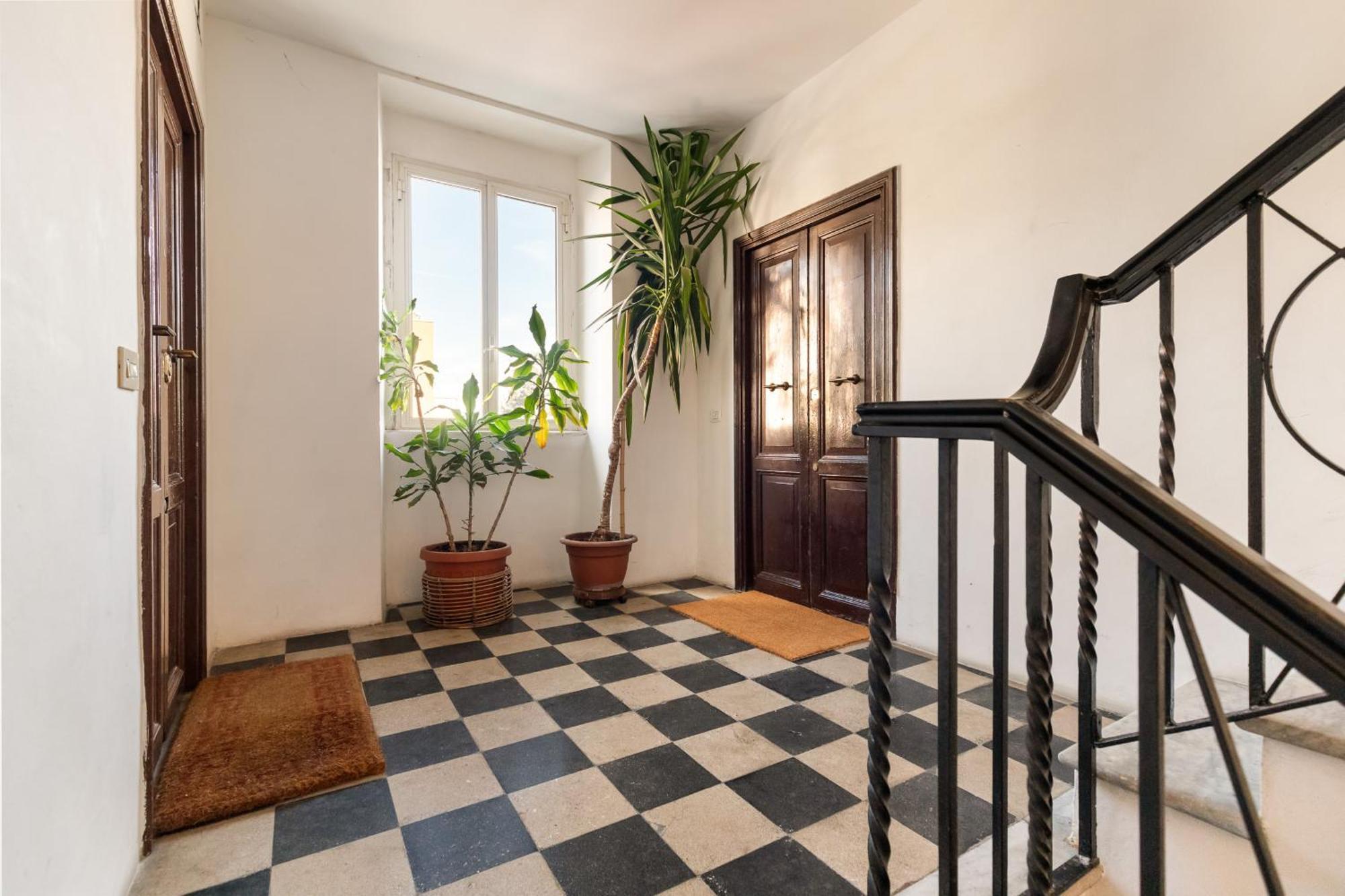 Apartment Vatican Stunning 2 Bedroom